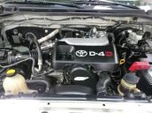 Cần bán gấp Toyota Hilux sản xuất 2009, màu bạc, nhập khẩu Thái 