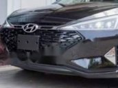 Bán xe Hyundai Elantra năm 2019, màu đen, 580 triệu