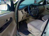 Bán Toyota Innova E 2015, màu bạc, nhập khẩu