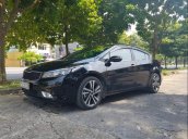 Cần bán Kia Cerato năm 2018, màu đen, nhập khẩu