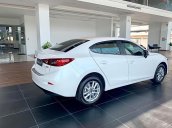 Cần bán Mazda 3 1.5 AT đời 2019, màu trắng, giá chỉ 669 triệu