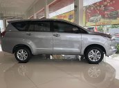 Cần bán Toyota Innova E 2019, màu bạc