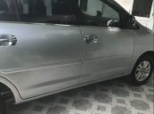 Bán xe Toyota Innova năm 2010, màu bạc còn mới