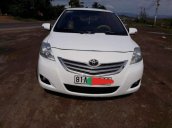 Bán Toyota Vios sản xuất năm 2009, màu trắng, nhập khẩu số sàn