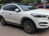 Bán xe Hyundai Tucson Limited 2.0 AT 2016, màu trắng, xe nhập, 830tr