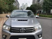 Cần bán lại xe Toyota Hilux sản xuất 2016, màu bạc, nhập khẩu nguyên chiếc, giá tốt