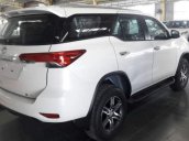 Bán Toyota Fortuner đời 2019, màu trắng, giá tốt