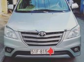 Bán Toyota Innova E đời 2016, màu bạc xe gia đình, giá tốt