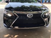 Bán Toyota Camry 2.0 sản xuất 2017, màu đen