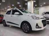 Bán Hyundai i10 số tự động, màu trắng, giá tốt