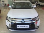 Mitsubishi Outlander 7 chỗ đời 2019, xe đủ màu giao ngay, KM khủng tháng 9, LH 0938.598.738 Ms Phương