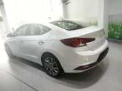 Bán ô tô Hyundai Elantra sản xuất 2019, màu trắng, giá chỉ 699 triệu