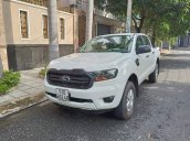 Bán gấp Ford Ranger sản xuất năm 2019, màu trắng, nhập khẩu xe gia đình