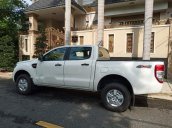 Bán gấp Ford Ranger sản xuất năm 2019, màu trắng, nhập khẩu xe gia đình