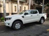 Bán gấp Ford Ranger sản xuất năm 2019, màu trắng, nhập khẩu xe gia đình