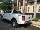 Bán gấp Ford Ranger sản xuất năm 2019, màu trắng, nhập khẩu xe gia đình