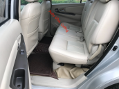 Bán ô tô Toyota Innova 2.0E đời 2014, màu bạc