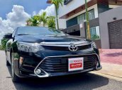 Cần bán gấp Toyota Camry đời 2018 như mới