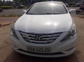 Bán Hyundai Sonata 2.0AT màu trắng, nhập Hàn Quốc 2011 biển tỉnh đi 59000km