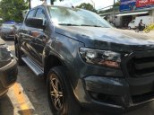 Cần bán gấp Ford Ranger 2016, màu xám, nhập khẩu số sàn