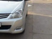 Cần bán xe Toyota Innova sản xuất năm 2008, màu bạc