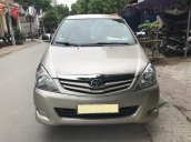 Nhà mình cần bán xe Toyota Innova 2008 số sàn màu nâu vàng