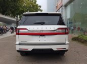Bán Lincoln Navigator L Black Label màu trắng, nội thất nâu đỏ, xe sản xuất 2019, nhập khẩu nguyên chiếc mới 100%