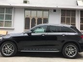 Cần bán xe Mercedes GLC 300 năm 2019, màu đen