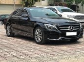 Cần bán Mercedes C200 năm sản xuất 2016, màu đen