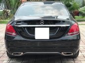 Cần bán Mercedes C200 năm sản xuất 2016, màu đen