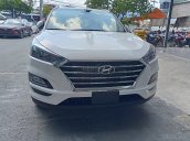 Hyundai Tucson 2019 2.0 AT tiêu chuẩn trắng+ xe mới về+ tặng phiếu 5 triệu