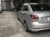 Cần bán xe Hyundai Grand i10 năm sản xuất 2015, màu bạc, xe nhập