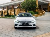 Bán xe Mercedes C200 2019, màu trắng, tặng 100% phí trước bạ tháng đón xuân 2020, đủ màu