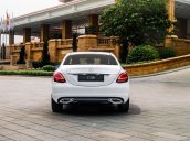 Bán xe Mercedes C200 2019, màu trắng, tặng 100% phí trước bạ tháng đón xuân 2020, đủ màu