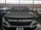 Cần bán Chevrolet Colorado đời 2017, màu trắng, xe nhập như mới, 700 triệu