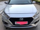 Cần bán lại xe Hyundai Accent Base năm sản xuất 2018, màu bạc chính chủ