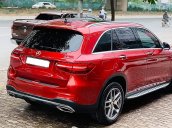 Bán Mercedes GLC 300 4Matic đời 2018, màu đỏ