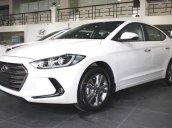 Cần bán Hyundai Elantra 2019, màu trắng, xe nhập