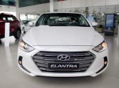 Cần bán Hyundai Elantra 2019, màu trắng, xe nhập