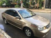 Cần bán gấp Chevrolet Lacetti sản xuất 2012, màu vàng giá cạnh tranh