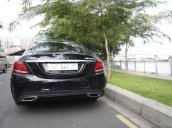 Cần bán Mercedes đời 2016, màu đen