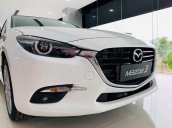 Bán ô tô Mazda 3 năm sản xuất 2018, màu trắng, 618 triệu