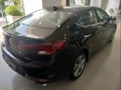 Cần bán Hyundai Elantra sản xuất 2019, màu đen, xe nhập giá cạnh tranh