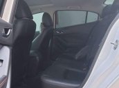 Bán Mazda 3 2.0AT 2015, màu trắng, nhập khẩu, giá tốt