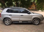 Cần bán gấp Hyundai Tucson đời 2009, màu bạc, nhập khẩu