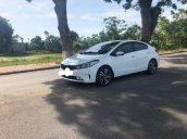 Cần bán lại xe Kia Cerato đời 2017, màu trắng, nhập khẩu nguyên chiếc đẹp như mới