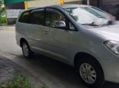 Bán gấp Toyota Innova G sản xuất 2011, màu bạc còn mới  