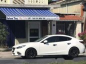 Cần bán gấp Mazda 3 đời 2017, màu trắng, giá tốt