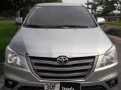 Bán xe Toyota Innova E đời 2015, màu bạc