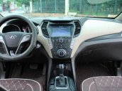 Cần bán Hyundai Santa Fe 2.2L sản xuất 2016